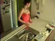 Фильмы про сэкс с пожелой мамой на кухне