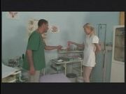 Молодая медсестра порно фильм