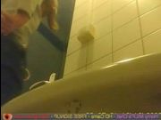 Порно сайт скрытые камеры в туалетах